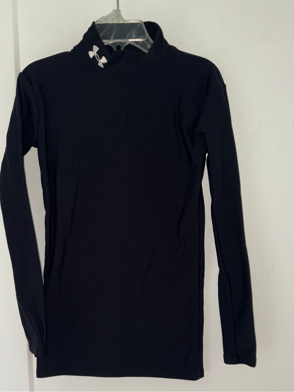 Under Armour mock neck compression shirt boy's YMD EUC LN